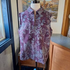 Christopher & Banks Floral Embossed Vest, Size Large, Style #4361, NWT